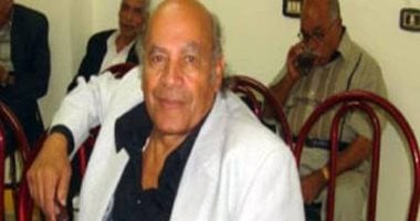 فخري أبو السعود.. شاعر أهتم بتاريخ مصر الحديث