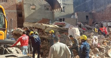 انتشال جثمان طفلة من تحت أنقاض عقار أبو سليمان المنهار بالإسكندرية