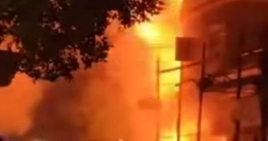 شهود عيان يكشفون ملابسات اشتعال حريق بمحل حواوشي في حدائق القبة.. صور