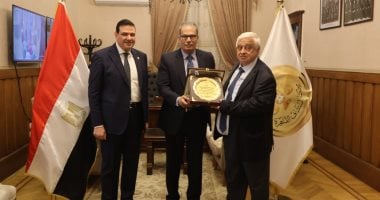 رئيس محكمة استئناف القاهرة يكرّم القامات القضائية ويخلّد ذكرى الراحلين