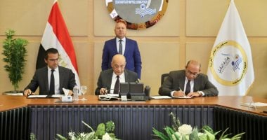 وزير النقل يشهد توقيع مذكرة تفاهم لإنشاء مركز إقليمي ودولي متكامل للخدمات اللوجستية بالظهير الغربي لميناء الدخيلة