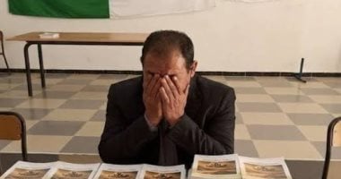 عندما يبكى الأديب.. حكاية الكاتب حامد ياسين مع حفل توقيع لم يحضره أحد