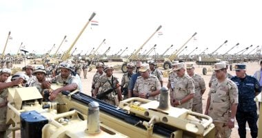 الفريق أشرف سالم زاهر يشهد تفتيش حرب 