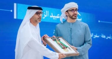 سفير الإمارات: أعتز بمنحى وسام زايد الثانى من الطبقة الأولى