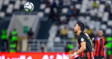 الرياض ضد التعاون.. رفقاء تريزيجيه يتفوقون 1 - 0 فى الشوط الأول (فيديو)
