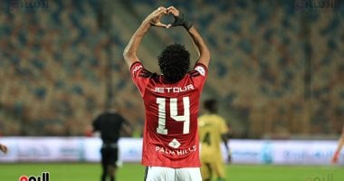 حسين الشحات يسجل الهدف الثالث في مباراة الأهلي ضد كيتارا