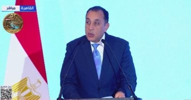 مدبولي يشهد توقيع 3 اتفاقيات بشأن تمويل وتنفيذ مشروع "دندرة" للطاقة الشمسية