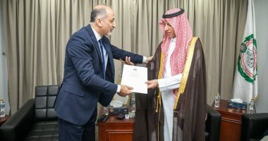 محمود عباس يدعم مبادرة البرلمان العربى لحشد الاعتراف الدولى بفلسطين