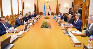 وزير الخارجية يبحث مع سكرتير الأمم المتحدة التعاون المشترك والمستجدات الدولية
