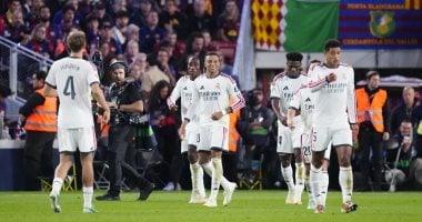 احتفال ريال مدريد بالفوز من قلب ملعب كامب نو
