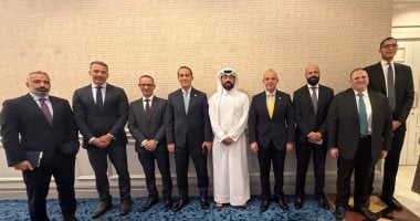 وزير الاستثمار يبحث مع شركات «أعمال القابضة» و«قطر للتعدين» و«الصناعات التحويلية» القطرية فرص الاستثمار فى مصر