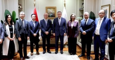 Egypt’s Higher Education Minister Meets Japanese Ambassador to Discuss Cooperation