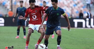 75 دقيقة.. الأهلي يهدر فرص تعزيز تقدمه بالهدف الثاني ومودرن يسعى للتعادل