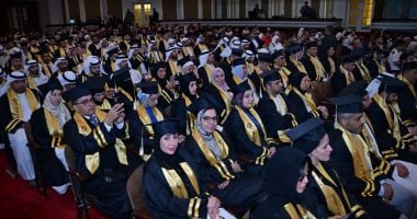 جامعة القاهرة تحتفل بتخريج دفعة من طلاب كلية الدراسات العليا للبحوث الإحصائية