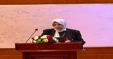 الدكتورة نيرفانا الفيومى رئيس قسم المخ والأعصاب بقصر العيني