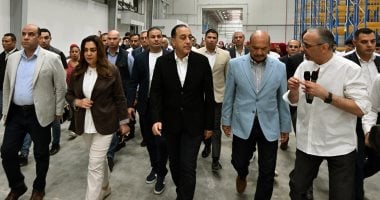 رئيس الوزراء يفتتح مستودع السويس الاستراتيجى للسلع الغذائية بحى عتاقة