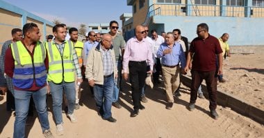 نائب وزيرة الإسكان يتفقد 5 مشروعات لمياه الشرب والصرف الصحي بأسيوط