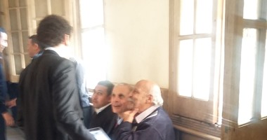 النيابة تواجه نائب رئيس التحالف الشعبى بعمال صيدلية زعم إسعافه داخلها