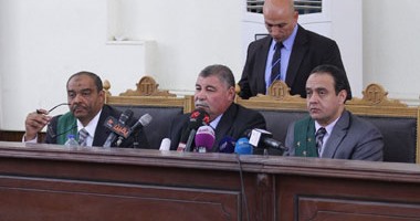 تأجيل محاكمة علاء عبد الفتاح و24 آخرين بـ"أحداث الشورى" لـ16 فبراير