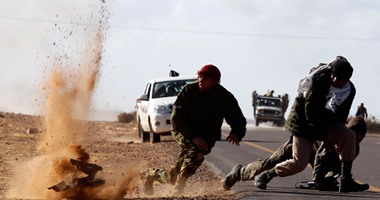 مقتل 3 أشخاص وإصابة 5 جراء إطلاق نار أمام مصرف بالعاصمة الليبية طرابلس