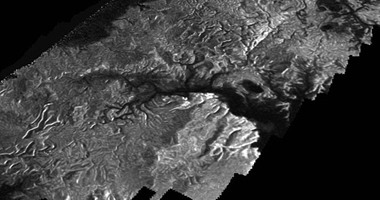 "ناسا" تلتقط صورًا تؤكد وجود أنهار على كوكب زحل الأكبر