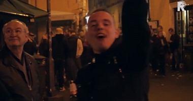 بالفيديو.. الشرطة الإيطالية تعتقل "20" مشجعاً لفينورد قبل لقاء "روما"
