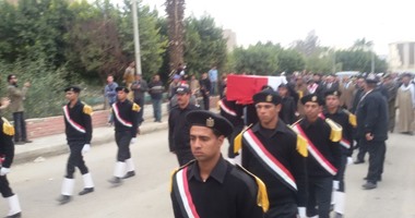 جنازة عسكرية للمجند الشهيد بالسويس واستقرار حالة الضابط المصاب
