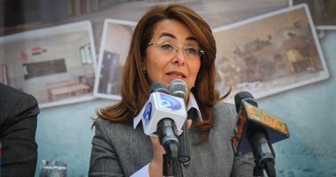 وصول وزيرة التضامن الاجتماعى ودرية شرف الدين إلى عزاء المستشار عنانى عبدالعزيز