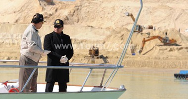 الرئيس السيسى يتفقد مركز المحاكاة بقناة السويس  الجديدة