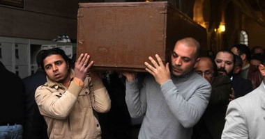 حسن صقر ومحمود أحمد على أول الحاضرين جنازة عضو مجلس الأثقال