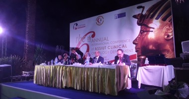 وزير الصحة يعلن تفعيل الكشف على مرضى الصعيد من خلال الفيديو كونفرانس