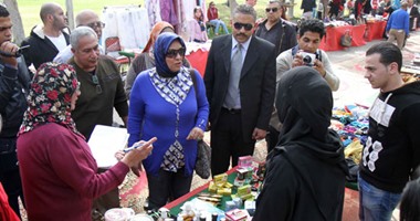 نائبة محافظ القاهرة تفتتح معرض اليوم الواحد بحديقة الطفل
