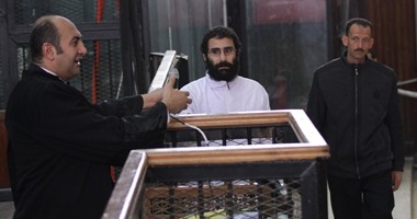 اليوم.. استكمال الدفاع بمحاكمة علاء عبد الفتاح و24 آخرين بـ"أحداث الشورى"