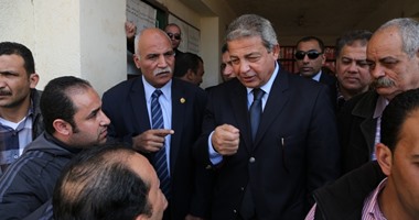 وزير الرياضة يقرر تطوير ملعب مركز شباب المعمورة بالإسكندرية