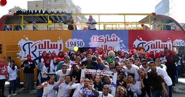 بالصور.. شباب جمعية رسالة يواصل توزيع ملابس على مليون مواطن بالمحافظات