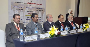 بالصور.. تفاصيل افتتاح مؤتمر صناعة الدواء لجامعة قناة السويس بشرم الشيخ