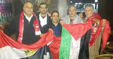 بالصور.. رابطة محبى الأهلى بفلسطين ترفع أعلامه احتفالا بالفوز على الزمالك