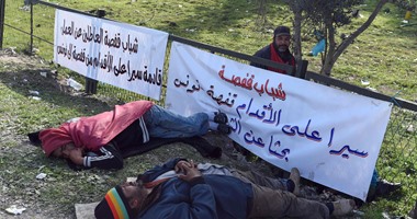 بالصور.. عاطلون تونسيون ينظمون مسيرة احتجاج على الأقدام لمسافة 400 كلم