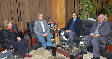 محافظ الإسماعيلية يلتقى نواب البرلمان لبحث دعم ومساندة النادى الإسماعيلى