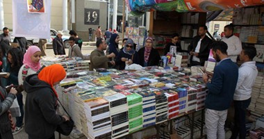 اليوم..  محمد غنيم و سبل طرح أفكار جديدة فى معرض الكتب