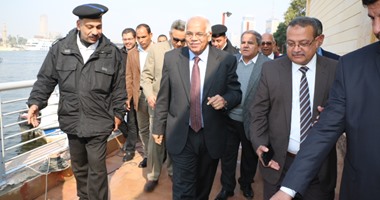 محافظ القاهرة لمقاول تطوير الكورنيش: "العمال بييجو يومين آه ويومين لأ"
