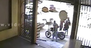 أمن القليوبية يكشف غموض سرقة دراجة نارية من قائدها.. وضبط الجناة