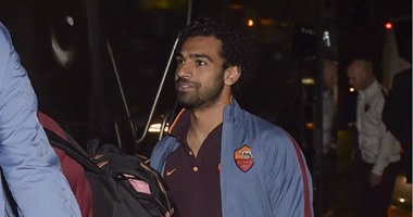 محمد صلاح يصل إلى ملعب كاربى مع نجوم روما