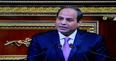 السيسي: المرأة المصرية صوت ضمير الأمة النابض بعشق الوطن 