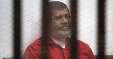 بالصور.. بدء محاكمة "مرسى" و10 آخرين بالتخابر مع قطر