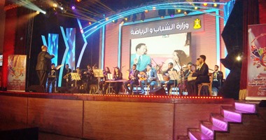 بالصور.. كورال جامعة القاهرة يستكمل عروض التصفيات النهائية فى الإسكندرية