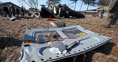 بالصور.. مصرع 3 جنود فى تحطم طائرة عسكرية بكوريا الجنوبية