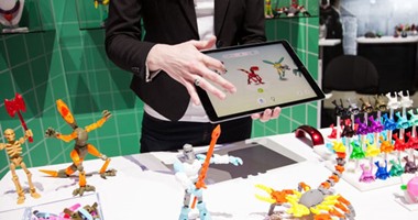 بالصور.. طابعة ثلاثية الأبعاد تساعد طفلك على تصميم وصناعة الألعاب بنفسه