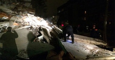 بالفيديو والصور.. احتجاز 35 روسيا تحت الأنقاض بعد انهيار مبنى من 5 طوابق