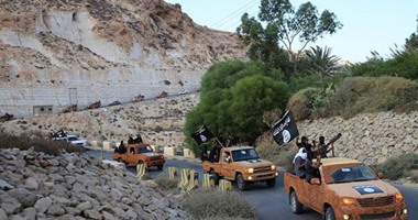 تنظيم داعش ينسحب من مدينة تدمر بعد غارات روسية كثيفة